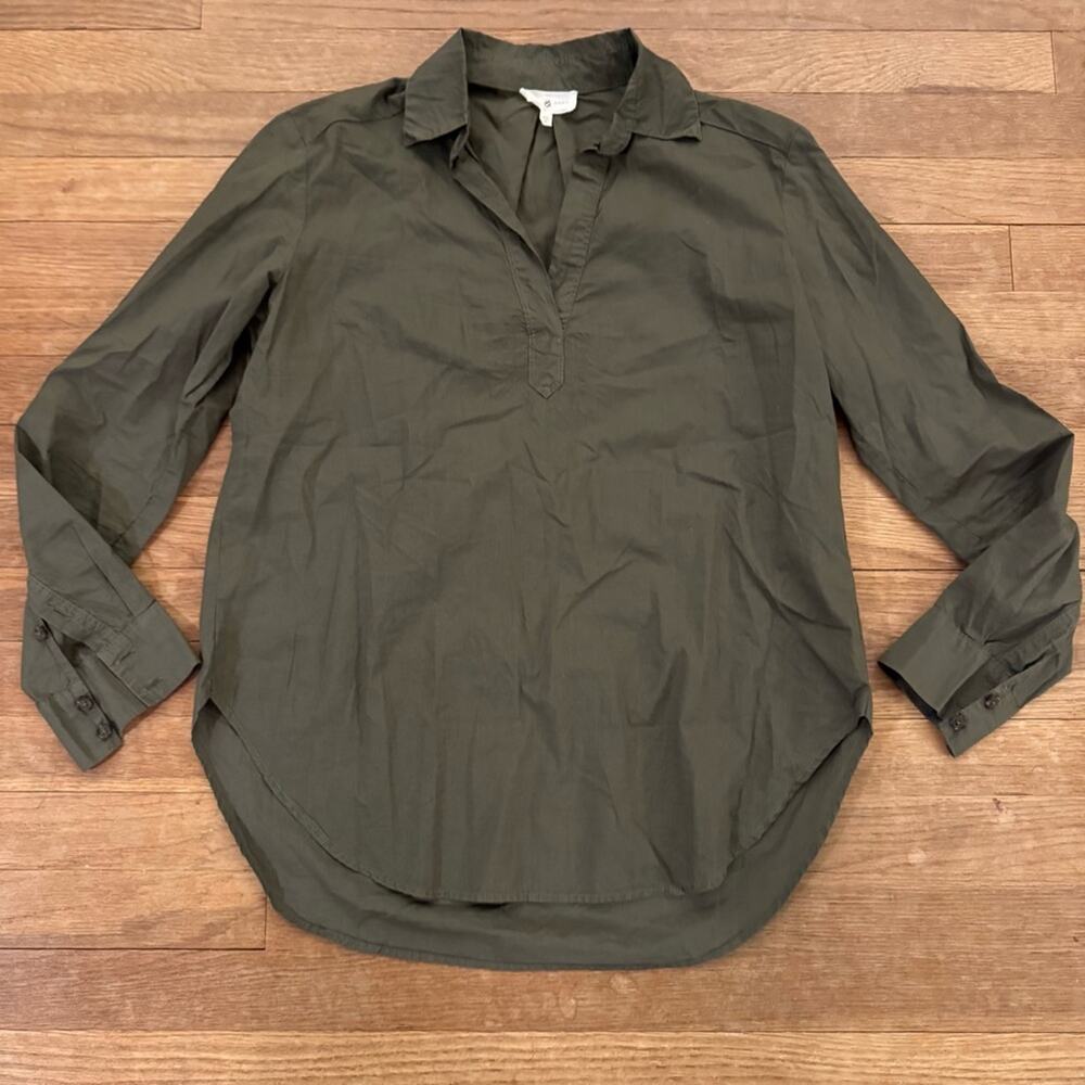 Lou & Grey green long sleeve V-neck blouse shirt top size XS
b6